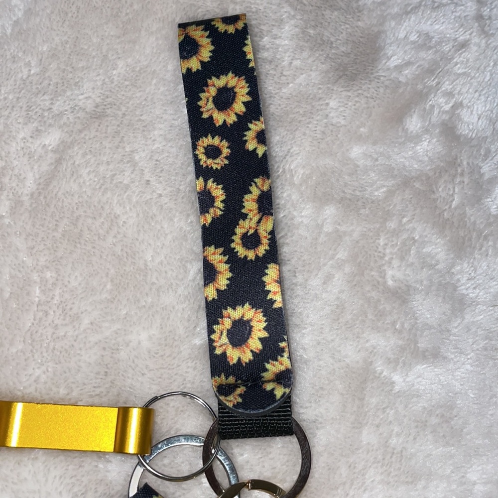 Sunflower Keychain - Picture 5 of 5
